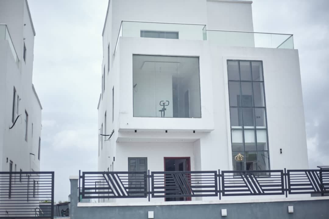 A.O.O Villas 1